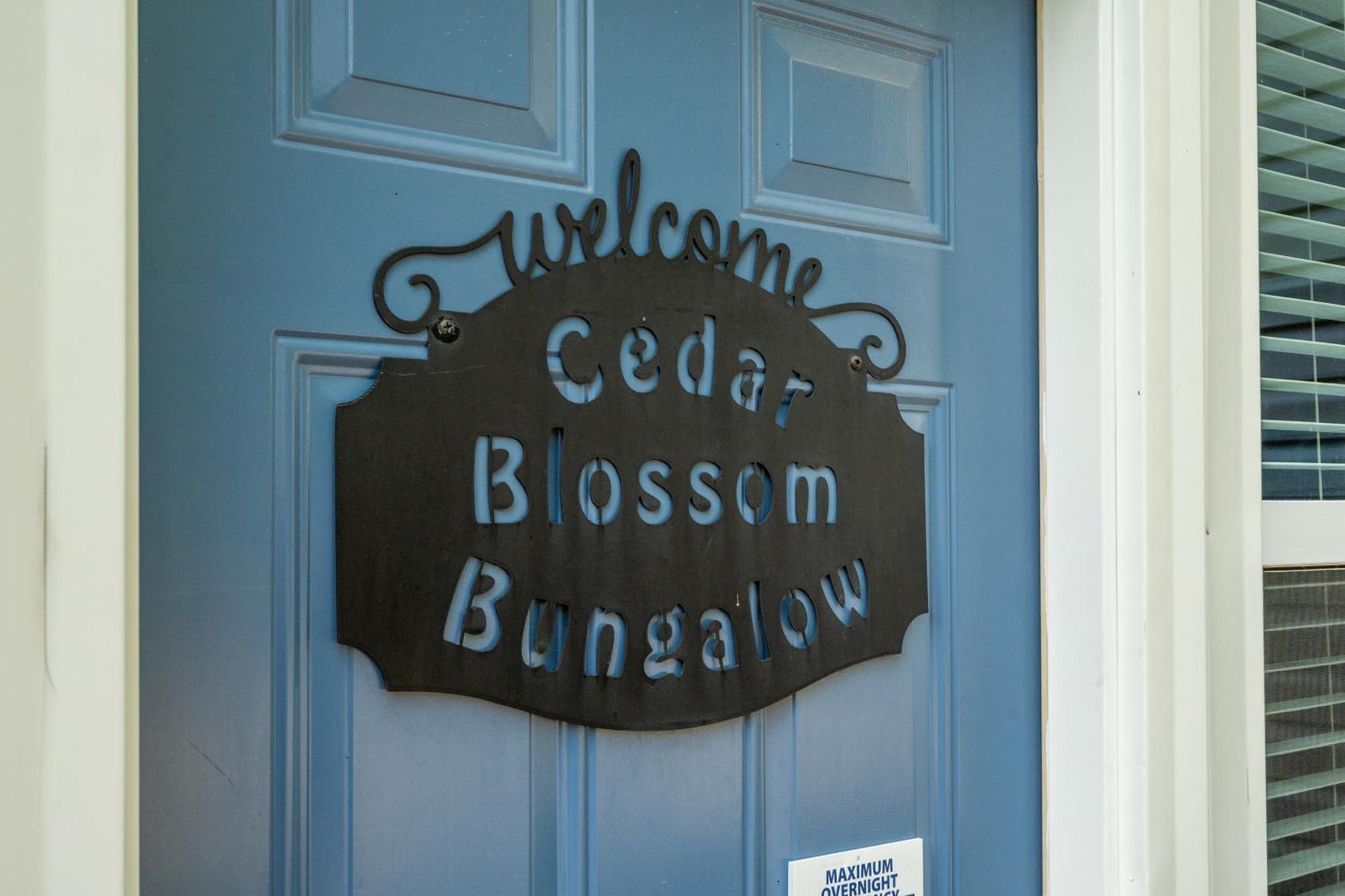 Cedar Blossom Bungalow Is A Cozy Getaway With A 5 Minute Walk To Downtown! Hot Springs Exterior foto