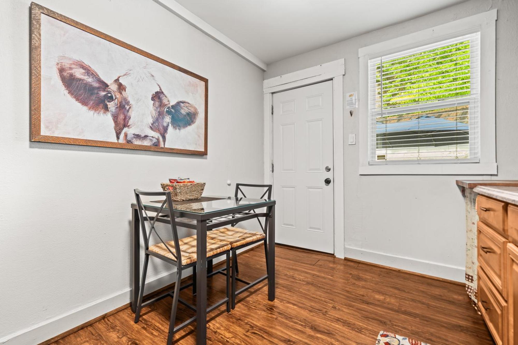 Cedar Blossom Bungalow Is A Cozy Getaway With A 5 Minute Walk To Downtown! Hot Springs Exterior foto